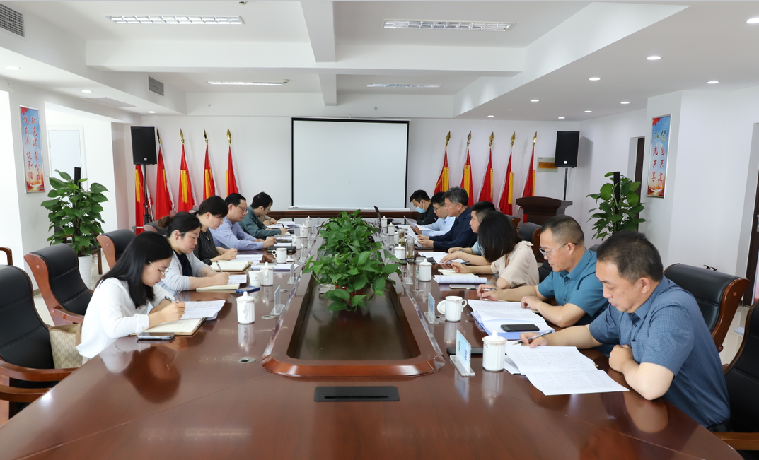 6.8集團黨委委員、副總經(jīng)理李益帶隊調(diào)研綠陽集團.png